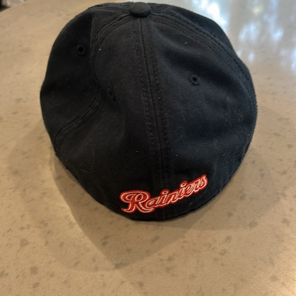 47’ brand Tacoma Rainiers hat - Picture 3 of 4